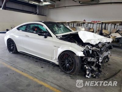Czwarte zdjęcie samochodu z boku: 2019 MERCEDES-BENZ C 63 AMG-S VIN:WDDWJ8HB0KF928022 - miniatura