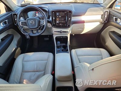 Zdjęcie 8 z 14 samochodu: 2022 VOLVO XC40 T5 MOMENTUM VIN:YV4162UK5N2650137 - miniatura