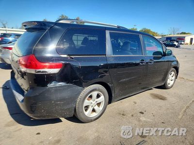 Trzecie zdjęcie samochodu z tyłu: 2011 TOYOTA SIENNA LE VIN:5TDKK3DC9BS144056 - miniatura