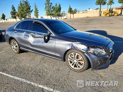 Czwarte zdjęcie samochodu z boku: 2016 MERCEDES-BENZ C 300 VIN:55SWF4JB4GU147335 - miniatura