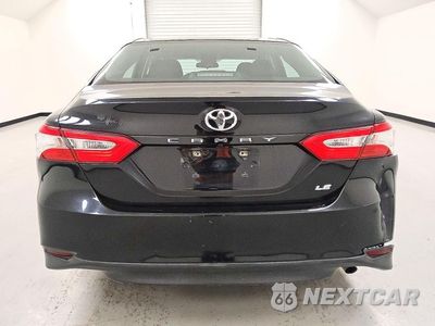 Zdjęcie 6 z 14 samochodu: 2018 TOYOTA CAMRY LE VIN:4T1B11HK7JU107117 - miniatura