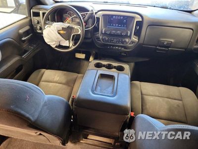 Zdjęcie 8 z 13 samochodu: 2018 CHEVROLET SILVERADO K1500 LT VIN:3GCUKREC3JG593241 - miniatura