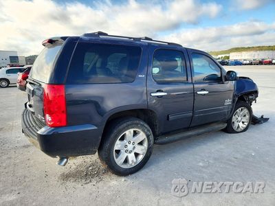 Trzecie zdjęcie samochodu z tyłu: 2013 GMC YUKON SLT VIN:1GKS1CE00DR225055 - miniatura