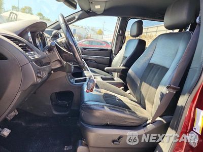 Zdjęcie 7 z 13 samochodu: 2019 DODGE GRAND CARAVAN SXT VIN:2C4RDGCG9KR553056 - miniatura