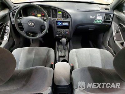 Zdjęcie 8 z 12 samochodu: 2004 HYUNDAI ELANTRA GLS VIN:KMHDN46DX4U755901 - miniatura