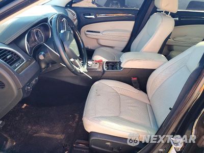 Zdjęcie 7 z 12 samochodu: 2016 CHRYSLER 300C VIN:2C3CCAEG2GH358131 - miniatura