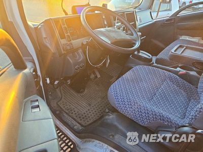 Zdjęcie 8 z 12 samochodu: 2023 ISUZU NPR HD BOX TRUCK VIN:54DC4W1D5PS205944 - miniatura