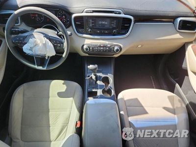 Zdjęcie 8 z 13 samochodu: 2017 KIA SORENTO LX VIN:5XYPG4A35HG230102 - miniatura