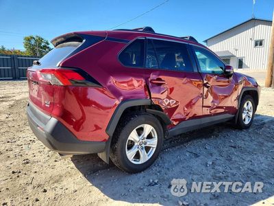 Trzecie zdjęcie samochodu z tyłu: 2021 TOYOTA RAV4 XLE VIN:2T3P1RFV9MW235081 - miniatura