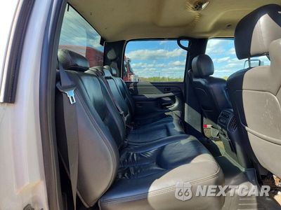 Zdjęcie 10 z 12 samochodu: 2004 GMC NEW SIERRA K3500 VIN:1GTJK33214F248175 - miniatura