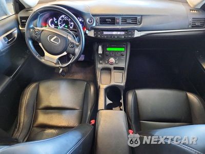 Zdjęcie 8 z 12 samochodu: 2015 LEXUS CT 200 VIN:JTHKD5BH5F2222140 - miniatura
