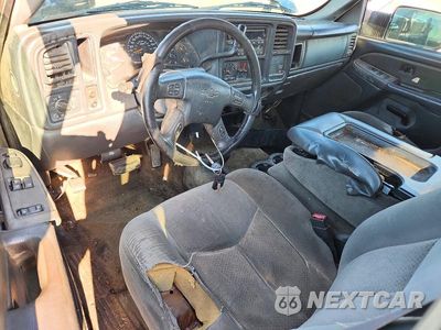 Zdjęcie 8 z 12 samochodu: 2003 CHEVROLET SILVERADO K2500 HEAVY DUTY VIN:1GCHK29163E371885 - miniatura