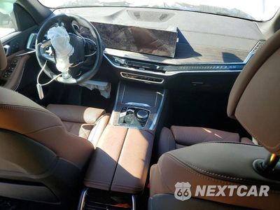 Zdjęcie 8 z 13 samochodu: 2025 BMW X5 SDRIVE 40I VIN:5UX13EU04S9X60500 - miniatura