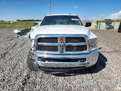 Piąte zdjęcie samochodu w środku: 2017 RAM 2500 SLT VIN:3C6UR5DL0HG651863 - miniatura