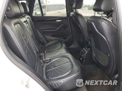 Zdjęcie 11 z 14 samochodu: 2018 BMW X1 XDRIVE28I VIN:WBXHT3C36J5L30802 - miniatura