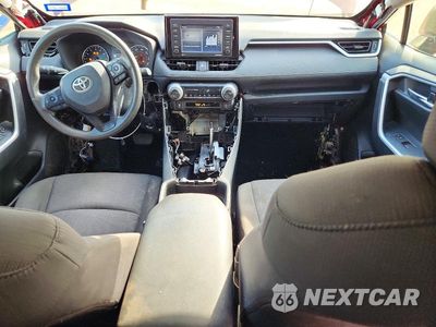 Zdjęcie 8 z 12 samochodu: 2021 TOYOTA RAV4 XLE VIN:JTMW1RFV3MD071111 - miniatura