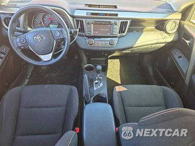 Zdjęcie 8 z 13 samochodu: 2015 TOYOTA RAV4 XLE VIN:JTMRFREV4FD159605 - miniatura