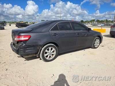 Trzecie zdjęcie samochodu z tyłu: 2011 TOYOTA CAMRY LE VIN:4T1BF3EK0BU220460 - miniatura