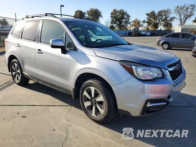 Czwarte zdjęcie samochodu z boku: 2017 SUBARU FORESTER 2.5I PREMIUM VIN:JF2SJAEC7HH535324 - miniatura