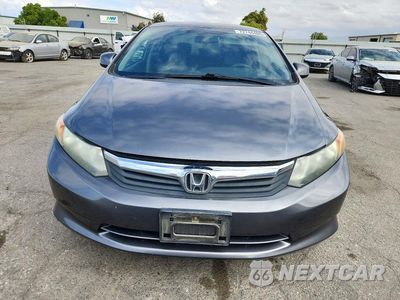 Piąte zdjęcie samochodu w środku: 2012 HONDA CIVIC LX VIN:19XFB2F53CE305457 - miniatura