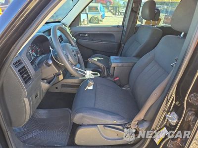 Zdjęcie 7 z 13 samochodu: 2012 JEEP LIBERTY SPORT VIN:1C4PJMAK6CW165572 - miniatura