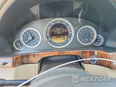 Zdjęcie 9 z 12 samochodu: 2012 MERCEDES-BENZ E 350 VIN:WDDHF5KB9CA554896 - miniatura