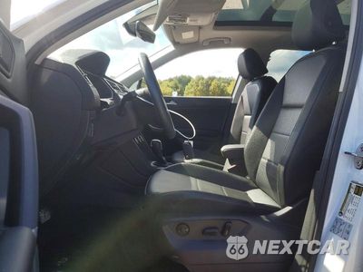 Zdjęcie 7 z 13 samochodu: 2020 VOLKSWAGEN TIGUAN SE VIN:3VV2B7AX4LM082230 - miniatura