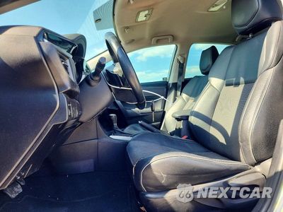 Zdjęcie 7 z 12 samochodu: 2016 TOYOTA COROLLA S PLUS VIN:5YFBURHE1GP390771 - miniatura