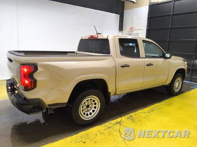 Trzecie zdjęcie samochodu z tyłu: 2024 CHEVROLET COLORADO VIN:1GCGSBECXR1124775 - miniatura
