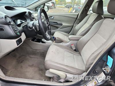 Zdjęcie 7 z 12 samochodu: 2014 HONDA INSIGHT EX VIN:JHMZE2H77ES000514 - miniatura