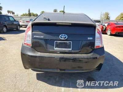 Zdjęcie 6 z 12 samochodu: 2013 TOYOTA PRIUS FOUR VIN:JTDKN3DU7D0352118 - miniatura