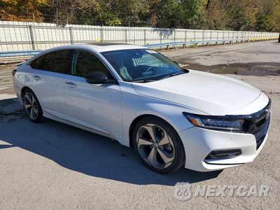 Czwarte zdjęcie samochodu z boku: 2019 HONDA ACCORD TOURING VIN:1HGCV2F97KA028862 - miniatura