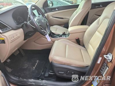 Zdjęcie 7 z 13 samochodu: 2017 HYUNDAI TUCSON SE PLUS VIN:KM8J33A41HU426357 - miniatura