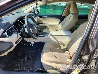 Zdjęcie 7 z 12 samochodu: 2018 TOYOTA CAMRY LE VIN:4T1B11HK1JU111700 - miniatura
