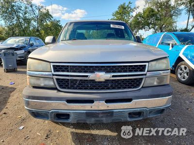 Piąte zdjęcie samochodu w środku: 2006 CHEVROLET SILVERADO K1500 VIN:1GCEK19T36E140591 - miniatura