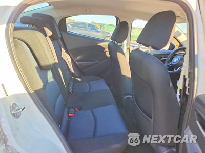 Zdjęcie 10 z 12 samochodu: 2019 TOYOTA YARIS LE VIN:3MYDLBYVXKY517613 - miniatura