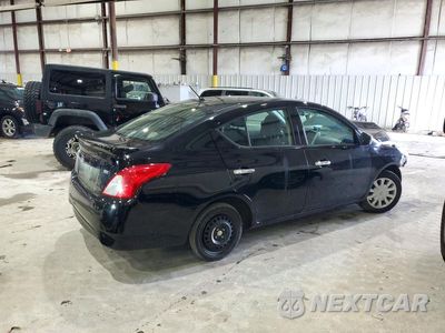 Trzecie zdjęcie samochodu z tyłu: 2019 NISSAN VERSA SV VIN:3N1CN7AP1KL875020 - miniatura