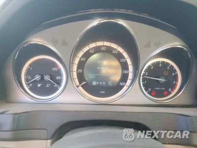Zdjęcie 9 z 12 samochodu: 2009 MERCEDES-BENZ C 350 VIN:WDDGF56X69R044579 - miniatura