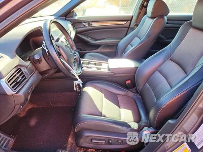 Zdjęcie 7 z 12 samochodu: 2018 HONDA ACCORD SPORT VIN:1HGCV1F3XJA240725 - miniatura
