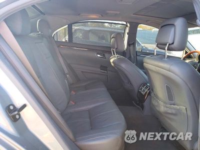 Zdjęcie 10 z 12 samochodu: 2008 MERCEDES-BENZ S 550 4MATIC VIN:WDDNG86X68A181945 - miniatura