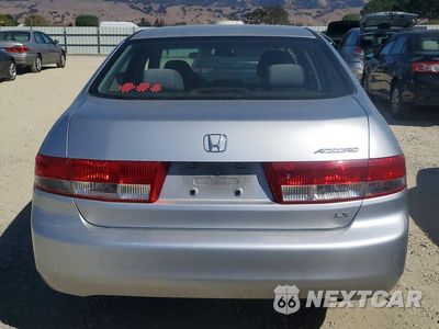 Zdjęcie 6 z 12 samochodu: 2004 HONDA ACCORD LX VIN:JHMCM56354C008727 - miniatura