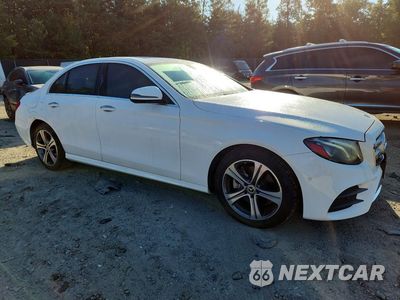Czwarte zdjęcie samochodu z boku: 2018 MERCEDES-BENZ E 300 4MATIC VIN:WDDZF4KB1JA429127 - miniatura