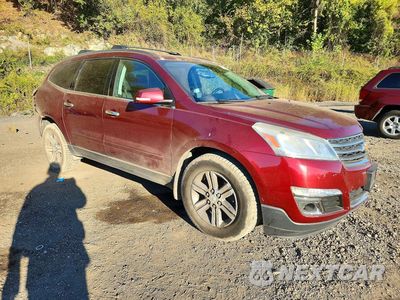 Czwarte zdjęcie samochodu z boku: 2015 CHEVROLET TRAVERSE VIN:1GNKVGKD7FJ352070 - miniatura