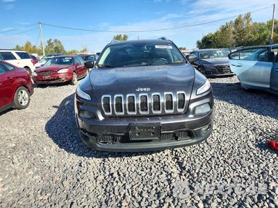 Piąte zdjęcie samochodu w środku: 2014 JEEP CHEROKEE LATITUDE VIN:1C4PJMCS4EW260891 - miniatura