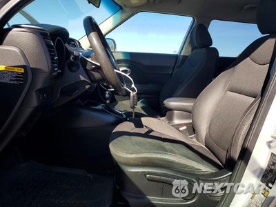 Zdjęcie 7 z 12 samochodu: 2014 KIA SOUL BASE VIN:KNDJN2A25E7737159 - miniatura