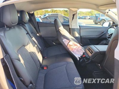 Zdjęcie 10 z 12 samochodu: 2026 TESLA MODEL Y VIN:7SAYGDEDXTA591946 - miniatura
