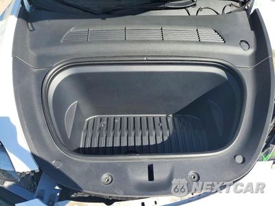 Zdjęcie 11 z 13 samochodu: 2023 TESLA MODEL Y VIN:7SAYGDEE2PA116130 - miniatura