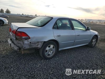 Trzecie zdjęcie samochodu z tyłu: 2002 HONDA ACCORD EX VIN:1HGCG16502A079864 - miniatura