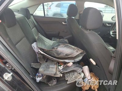 Zdjęcie 10 z 12 samochodu: 2018 KIA RIO LX VIN:3KPA24AB6JE070441 - miniatura