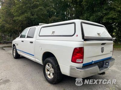 Trzecie zdjęcie samochodu z tyłu: 2019 RAM 1500 CLASSIC TRADESMAN VIN:1C6RR7STXKS593314 - miniatura